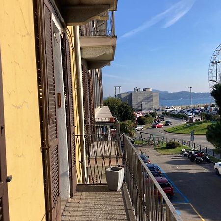 Casa Vacanza Sole Lago… Intra Luaran gambar