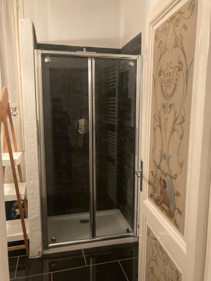 Casa Vacanza Sole Lago… Intra Luaran gambar